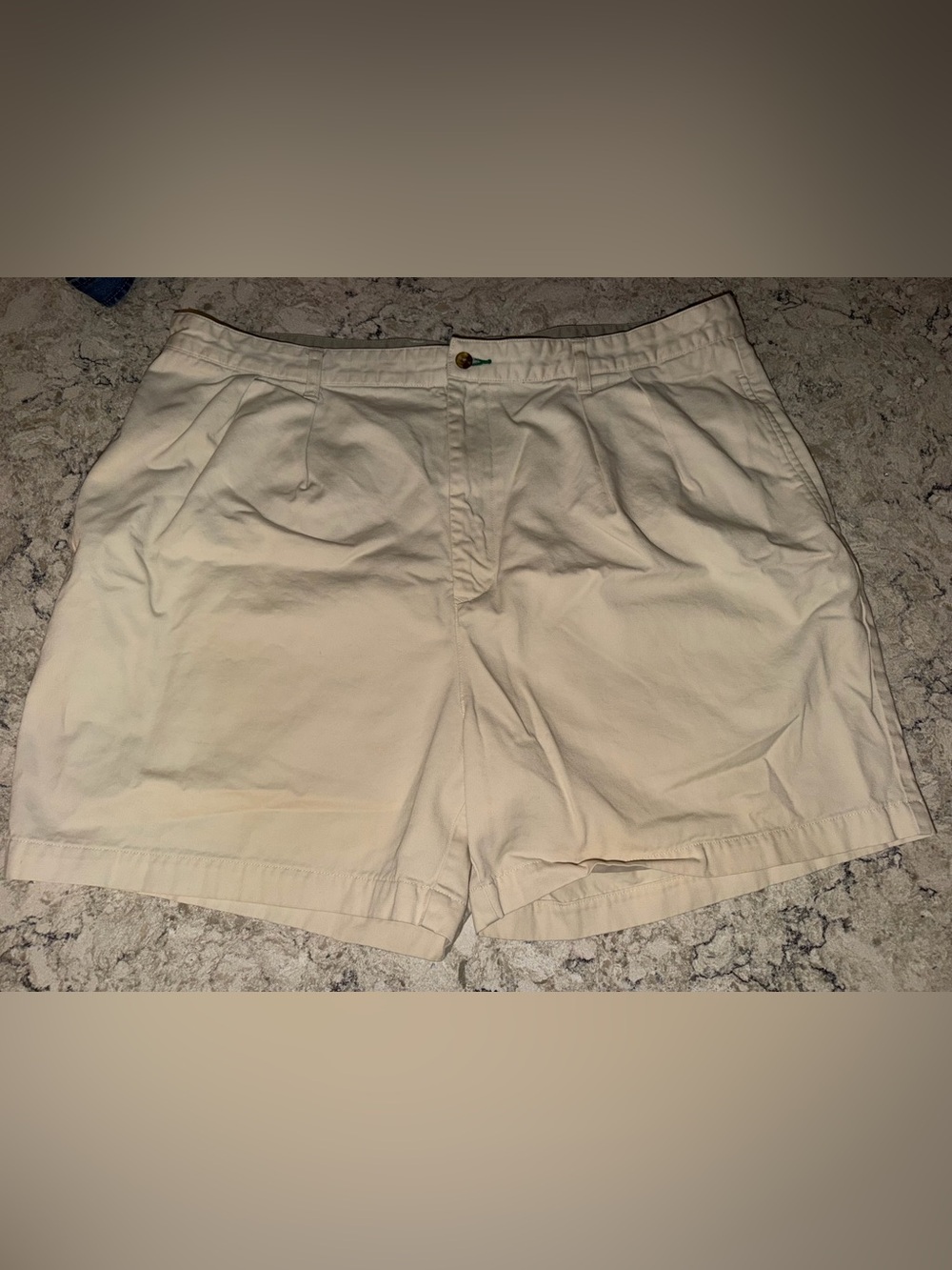 Tommy Hilfiger Beige Pleated Men’s Shorts
